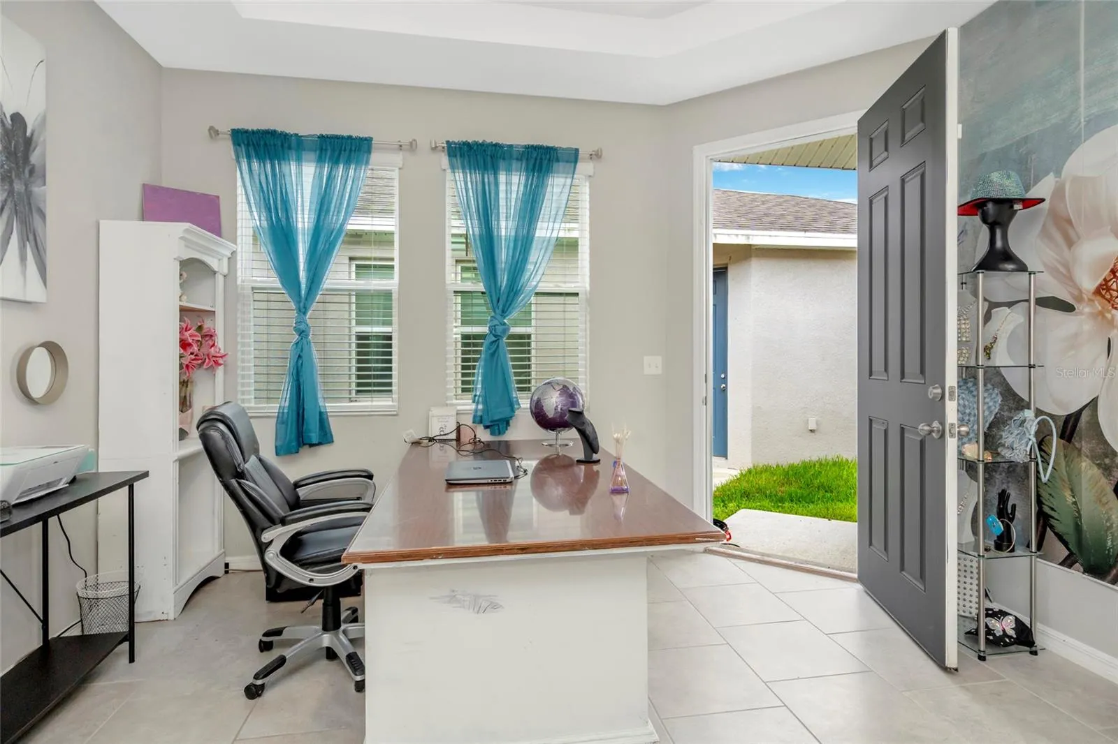 in-law suite w/ private entrance