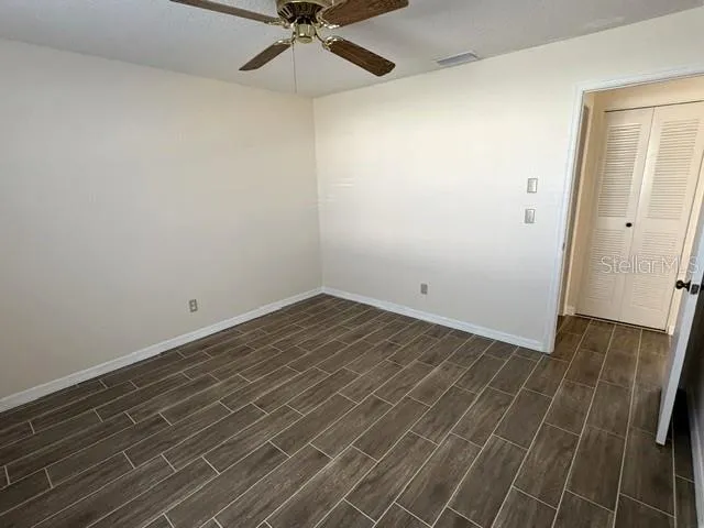 Second bedroom.