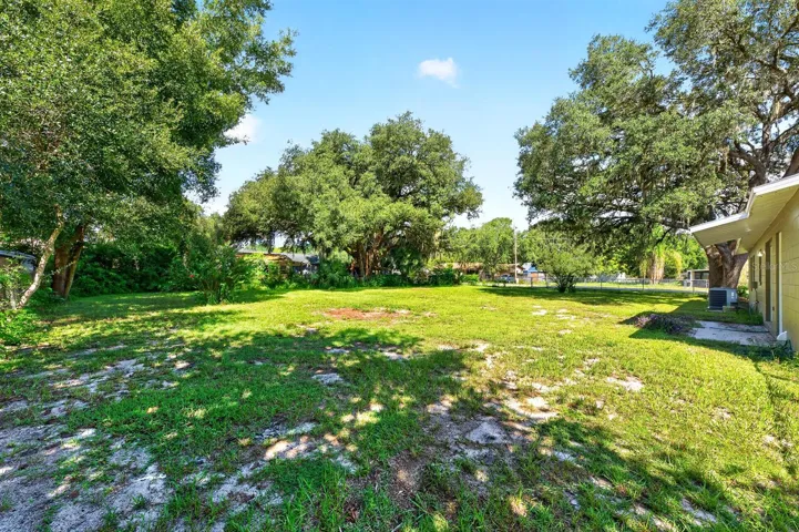 HUGE yard for you to do as you please!