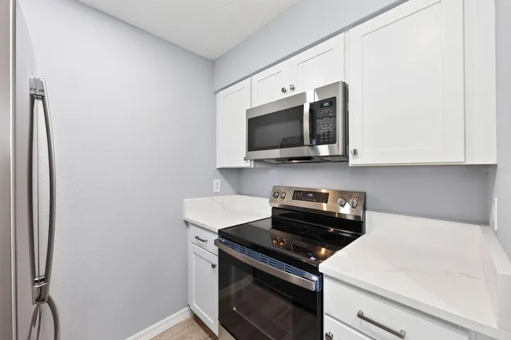 Brand new range and microwave too!