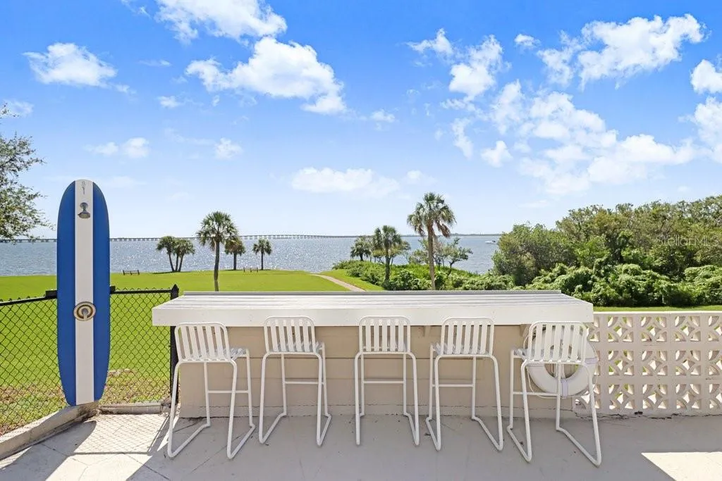 The perfect community spot to hang out with friends/neighbors