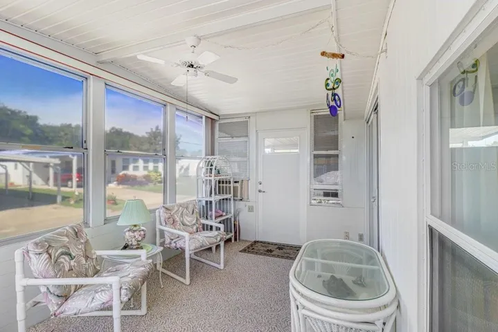 Climate-controlled Front, Florida/Sun Room