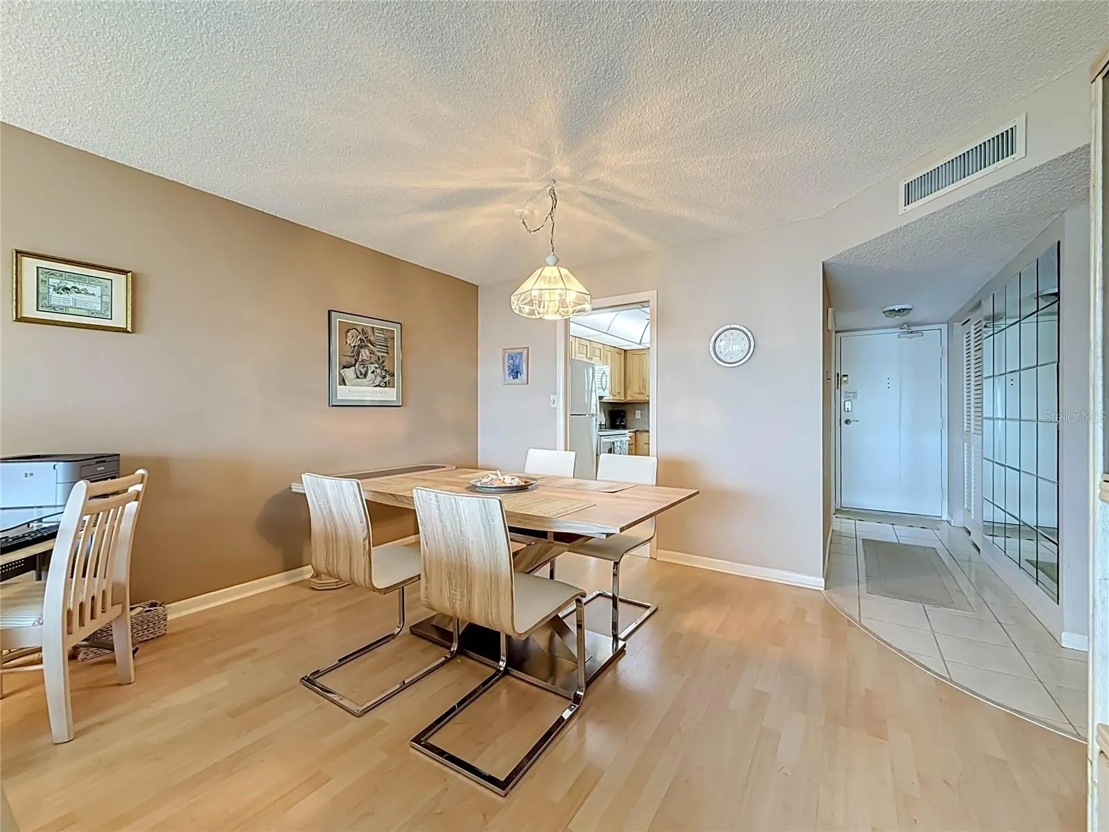 Dining Room - Kitchen