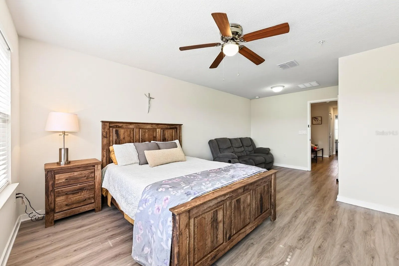 Ceiling fan and LVP flooring