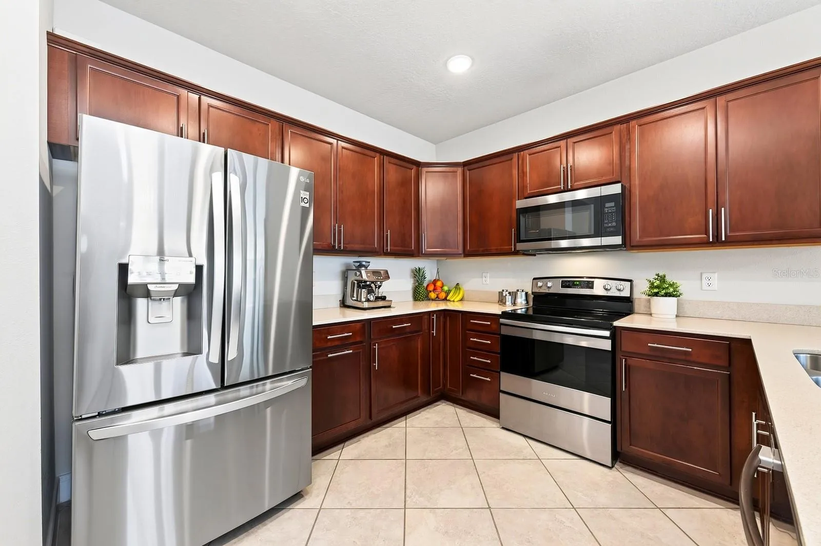 Stone counters and stainless steel appliances