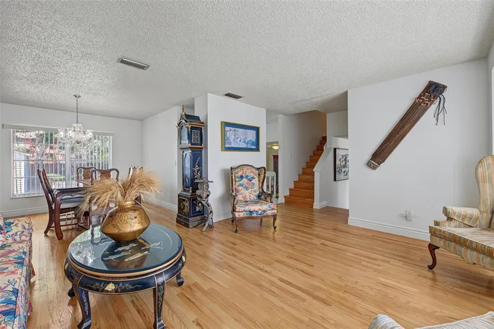 Dining room/Living Room