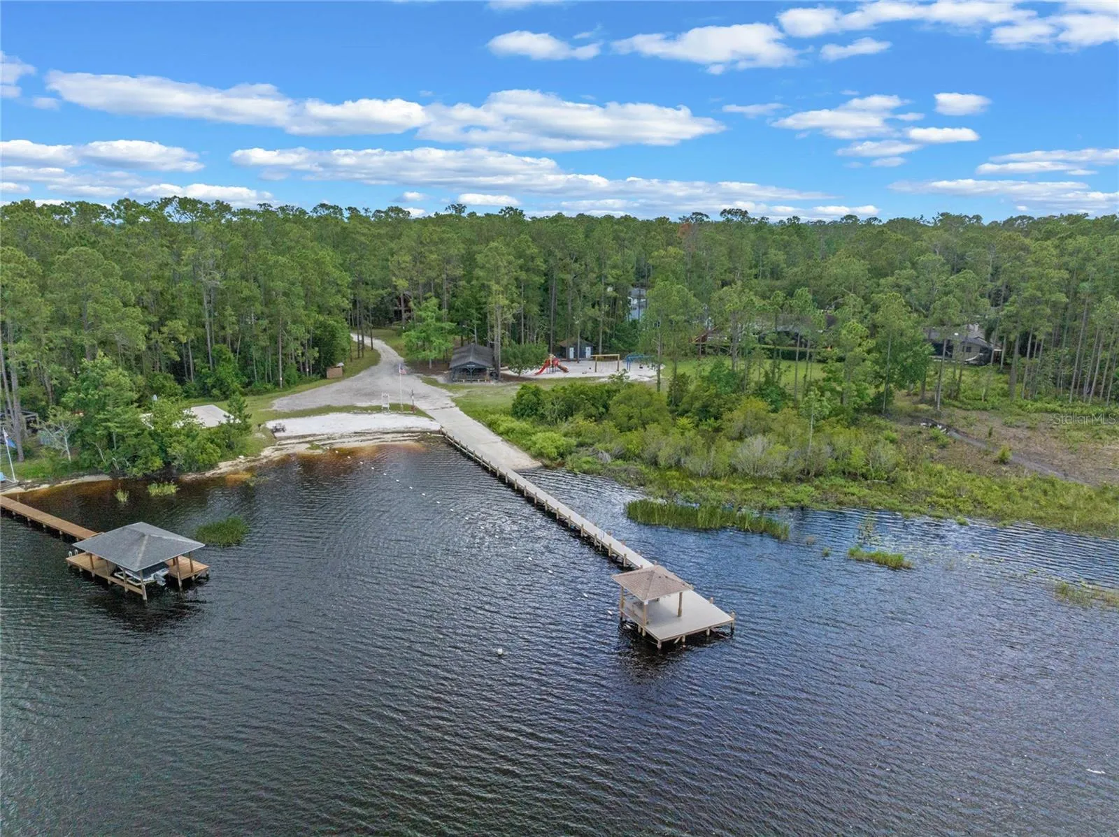 Isle of Pines community lakefront park