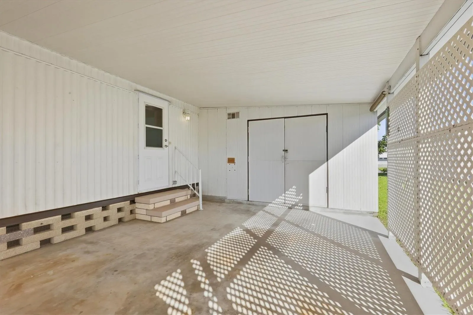 Carport