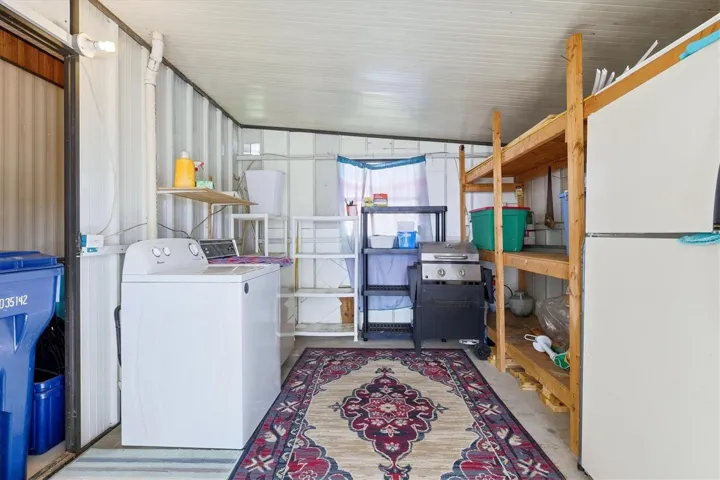 Laundry Room/Shed