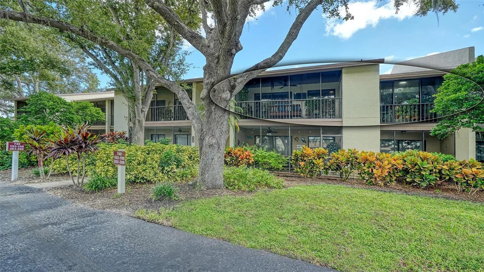 Second floor condo in Bird Bay V