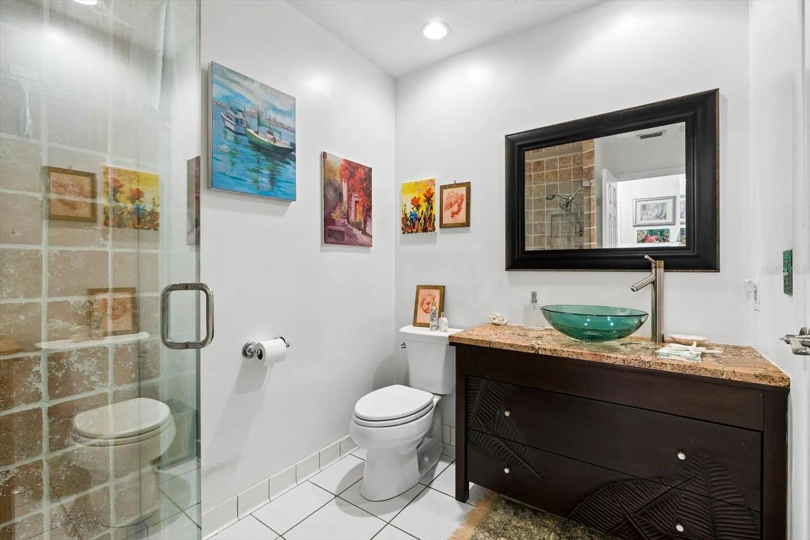 Guest Bathroom 2