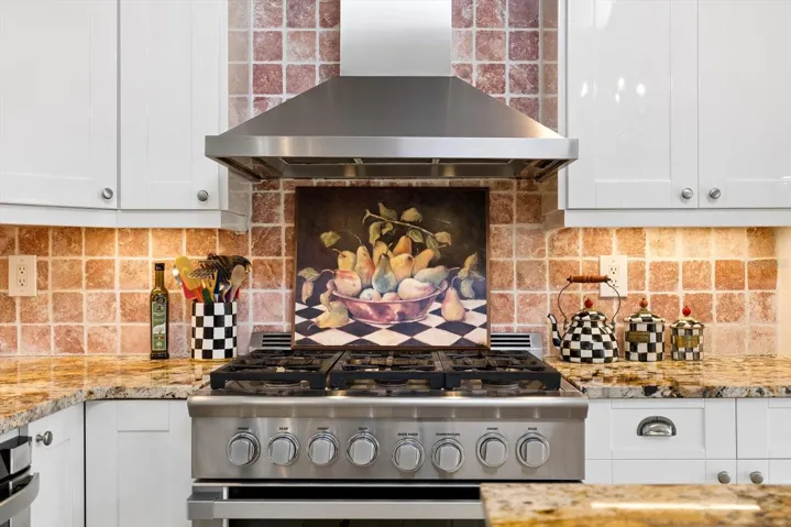 Gas Range and Hood