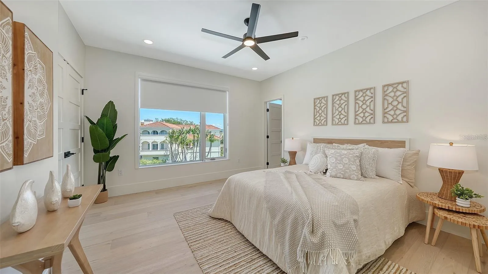 Guest bedroom