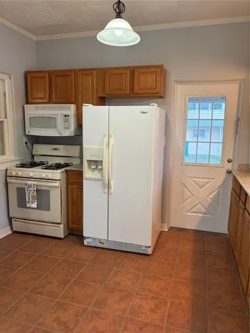 Kitchen - Unit A