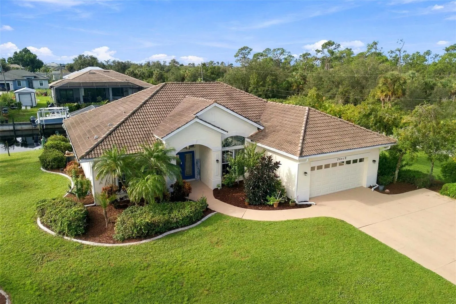 oversized corner lot