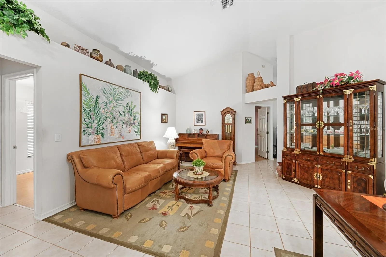 Living and dining combination from entry