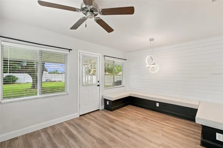 Dining Room Built In Seating