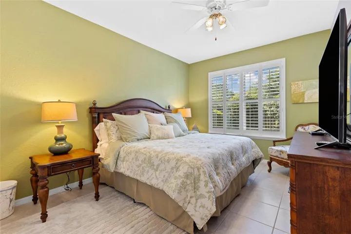 guest bedroom 1