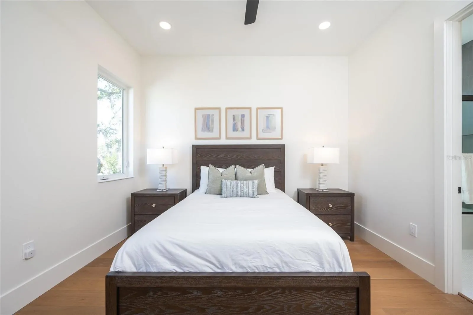 Guest bedroom