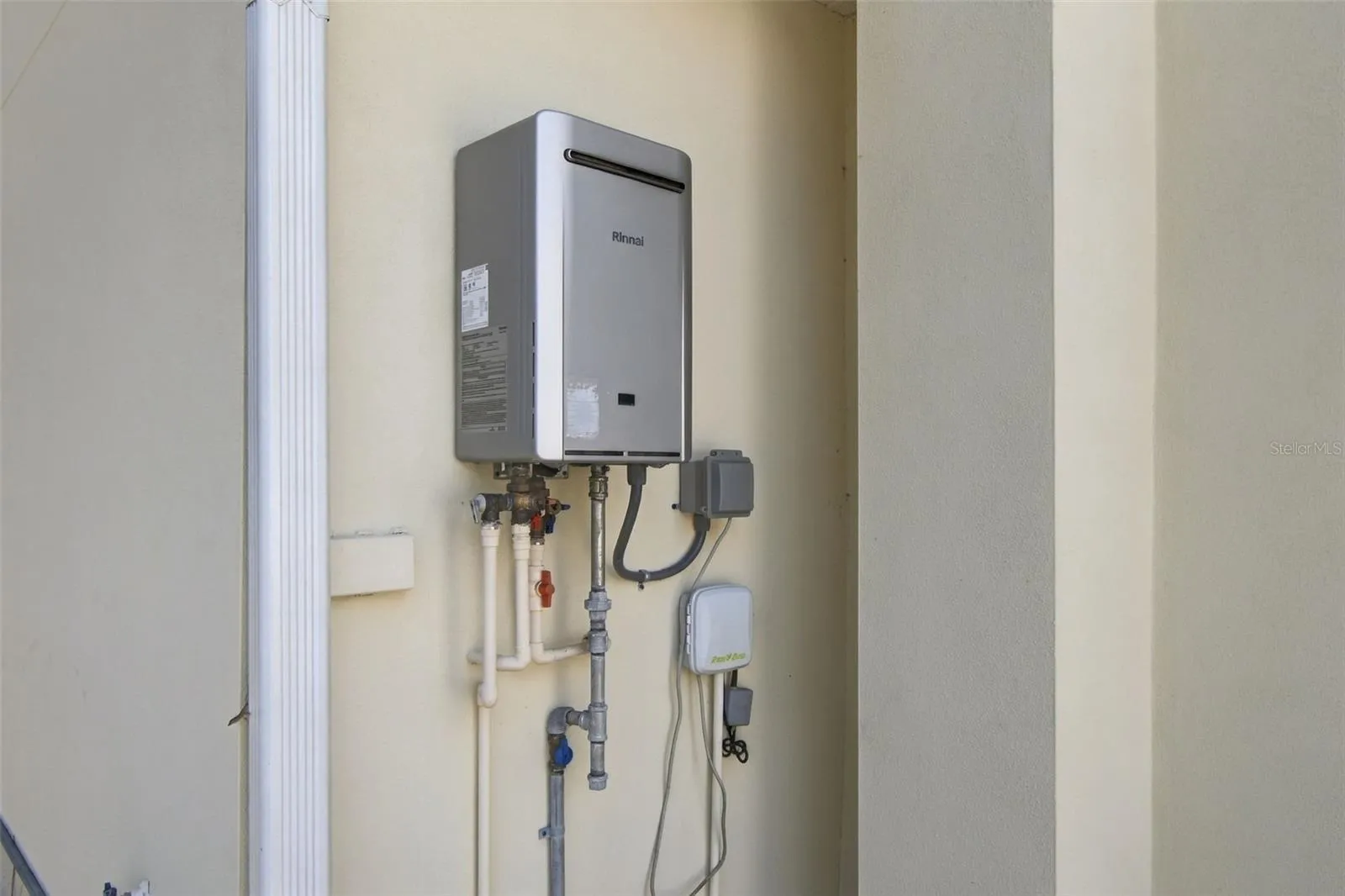 Tankless water heater