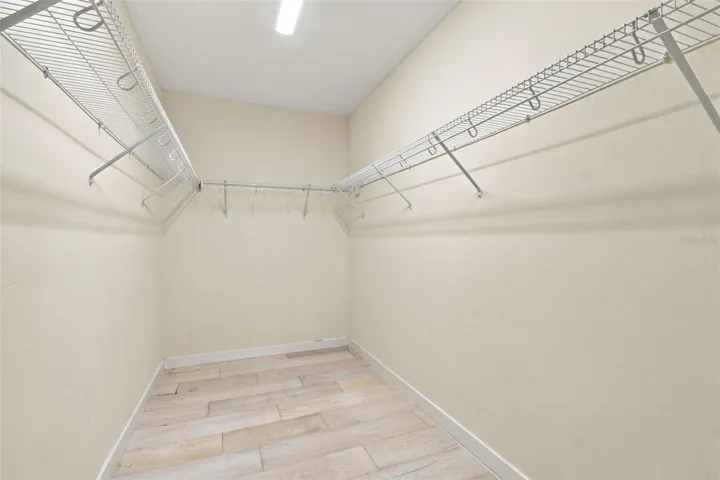 primary bdrm large walk-in closet