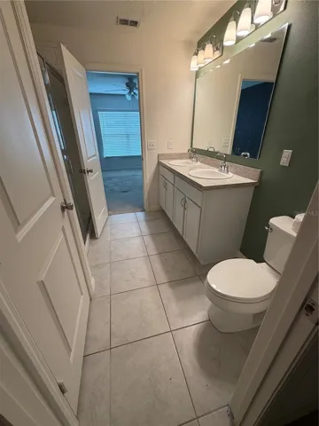 Principal Bathroom