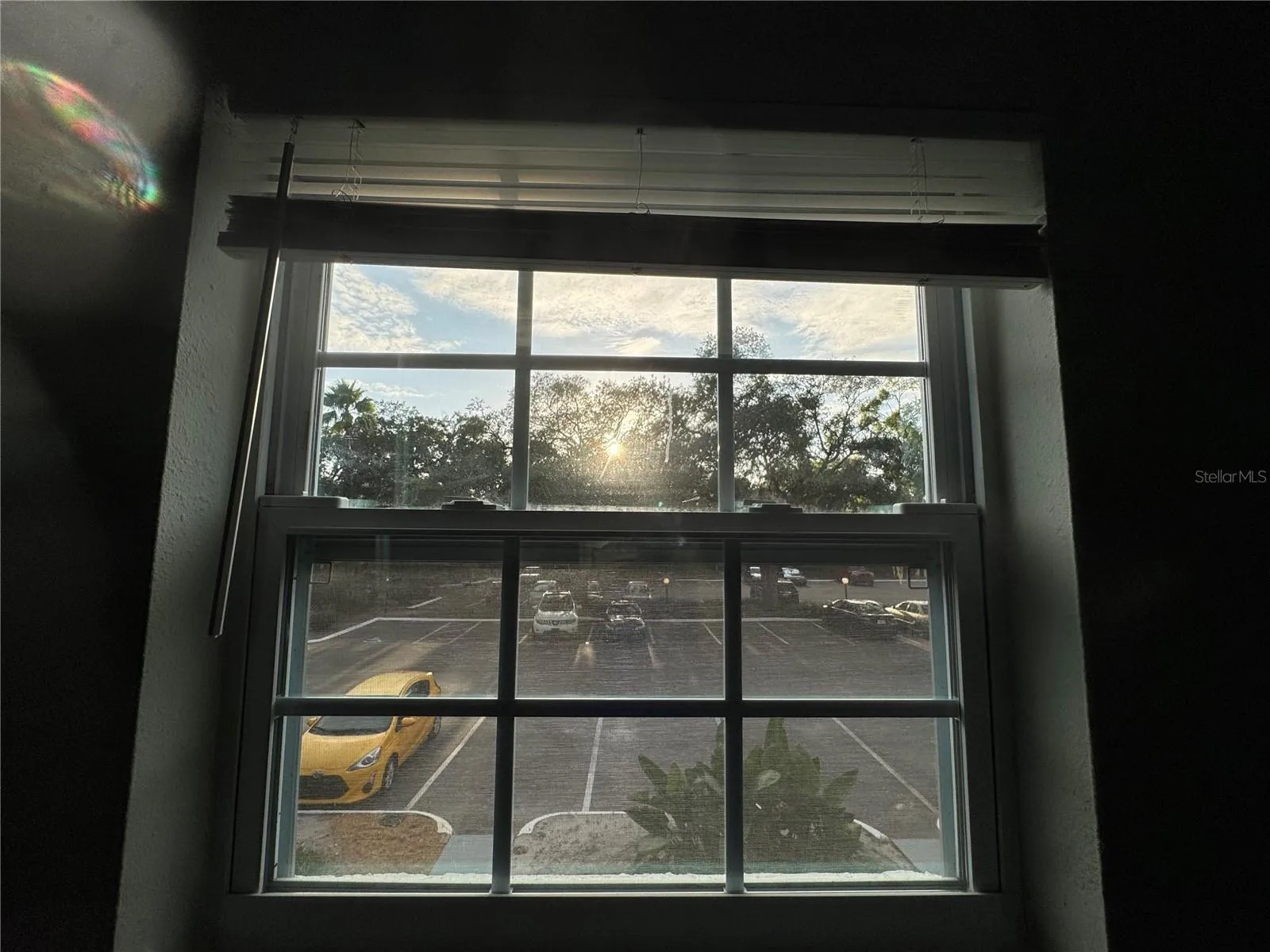 WIDOW TO BEAUTIFUL SUMMER SUNSETS