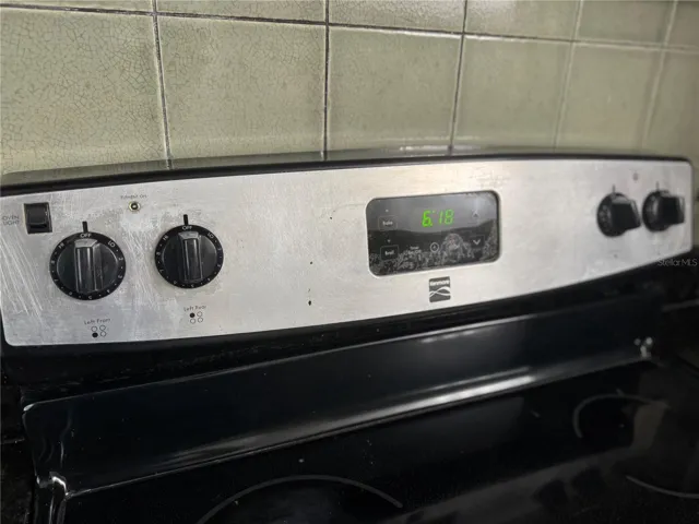 BRUSH ALUMINUM SWITCH PLATE OVER SCRUBBED WITH SCRATHES