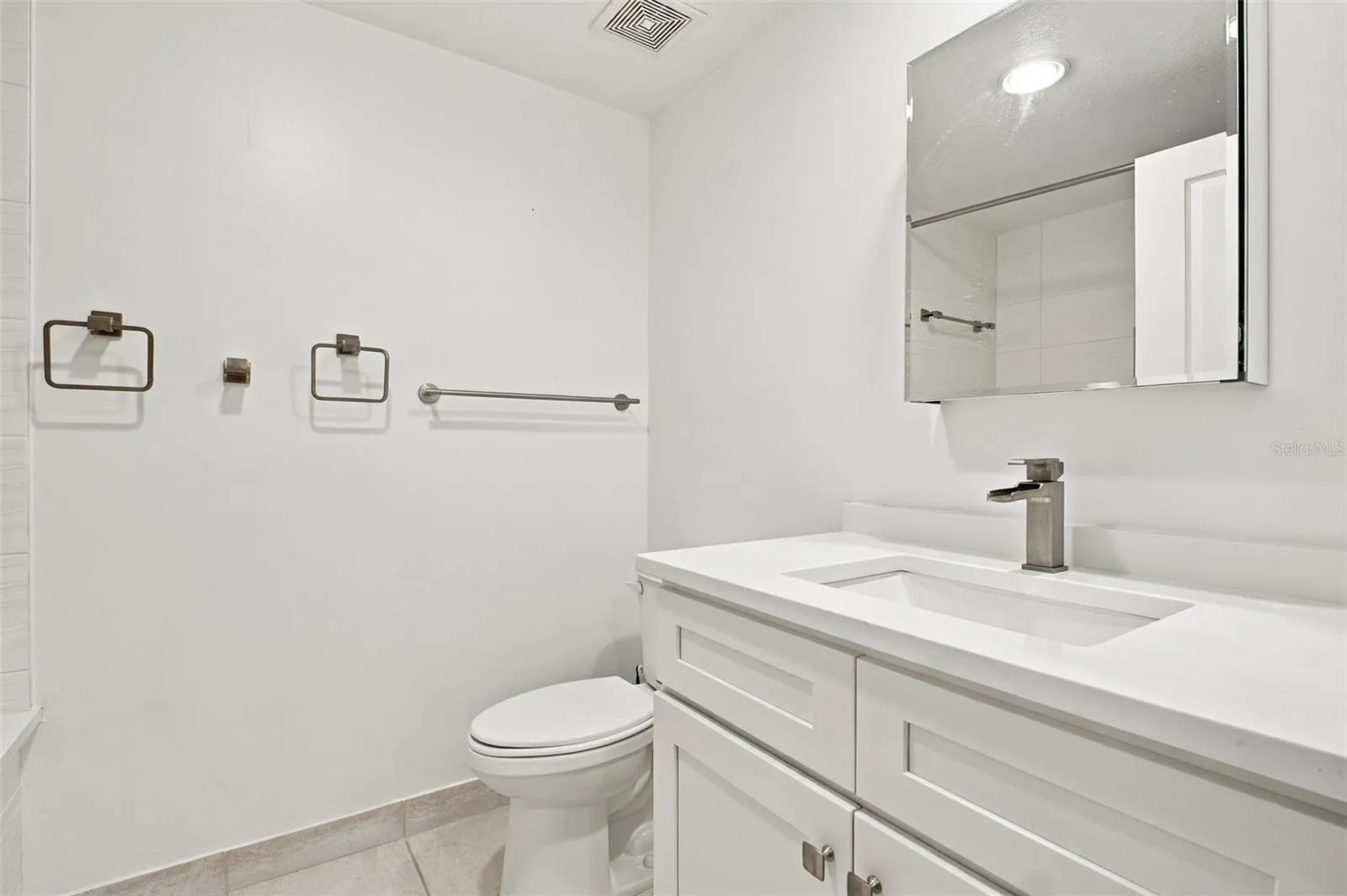 2nd Bathroom