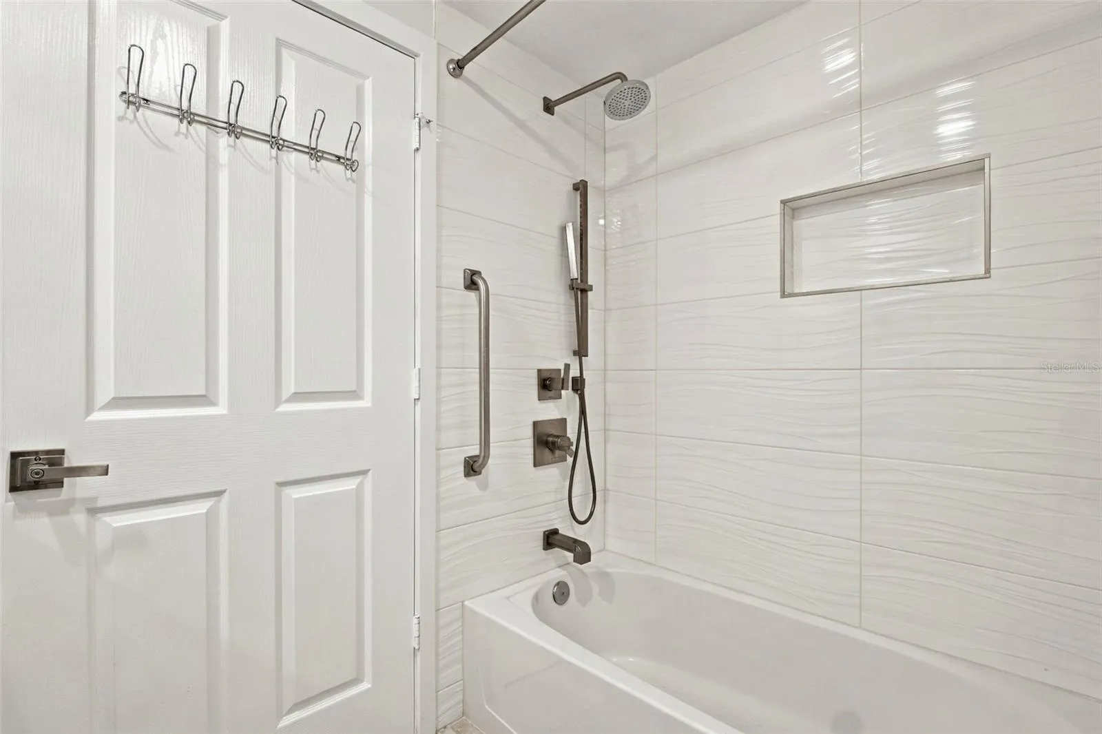2nd Bathroom