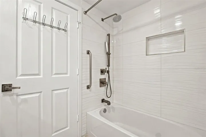 2nd Bathroom