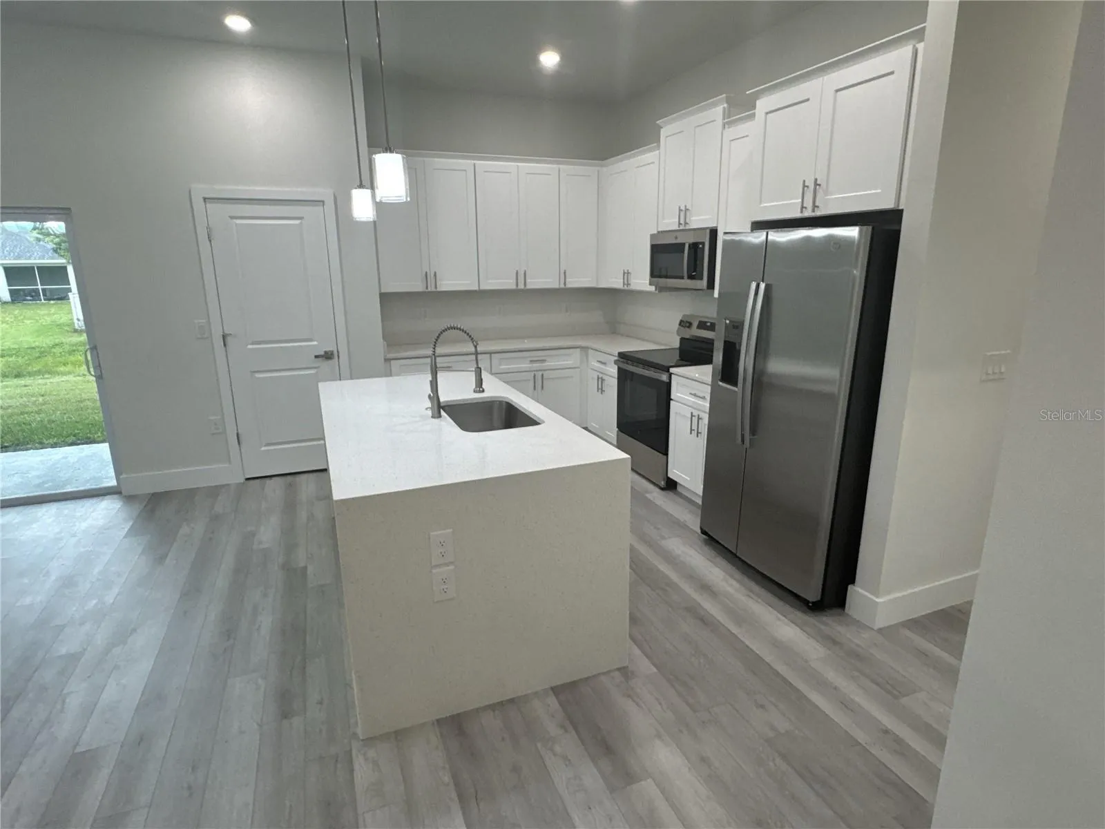 Kitchen - view 1