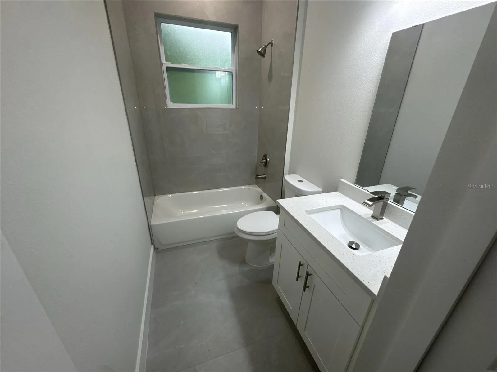 Guest Bath - Bathroom 2