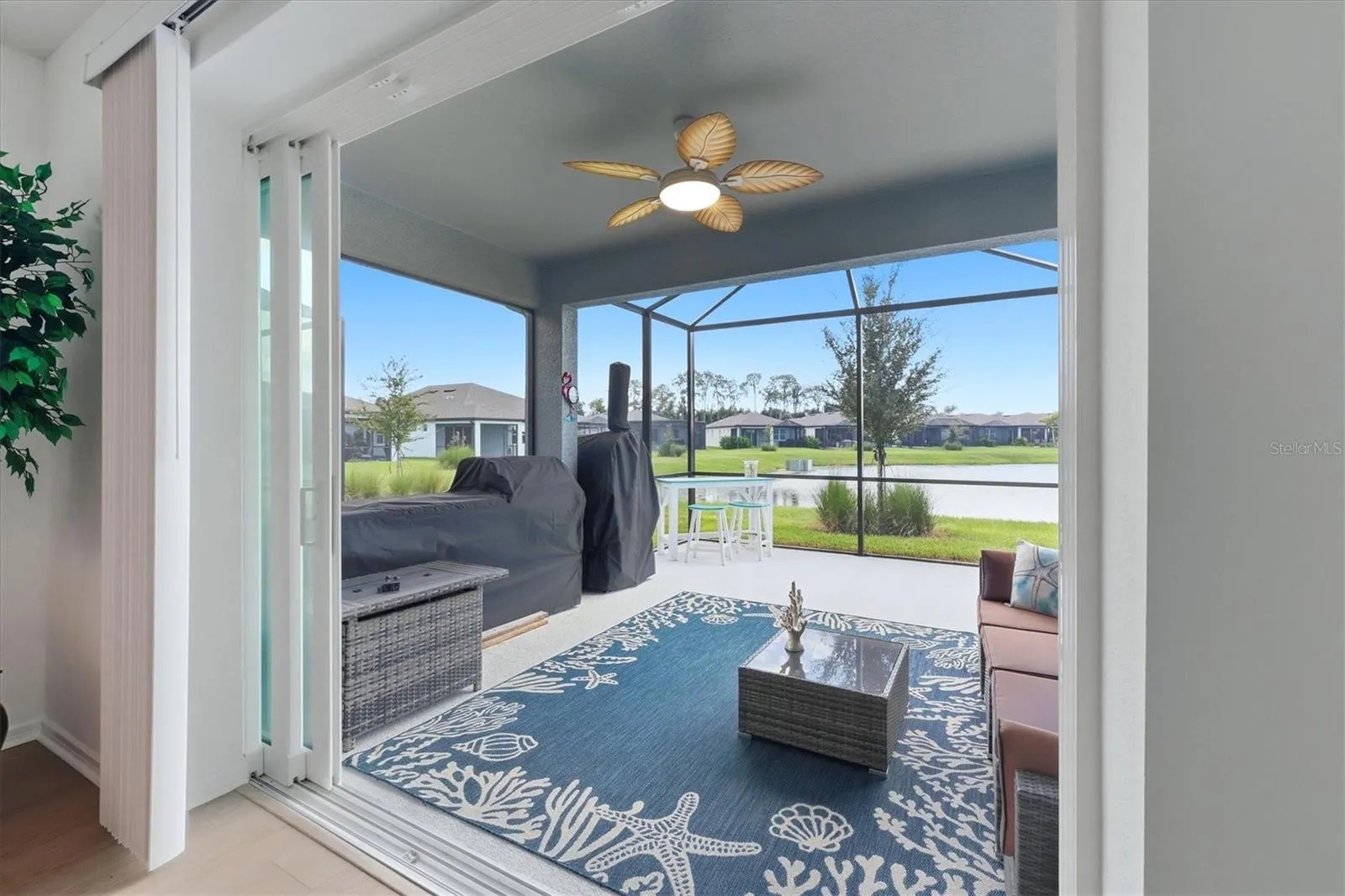 Outdoor kitchen and PIZZA oven available outside of contract
