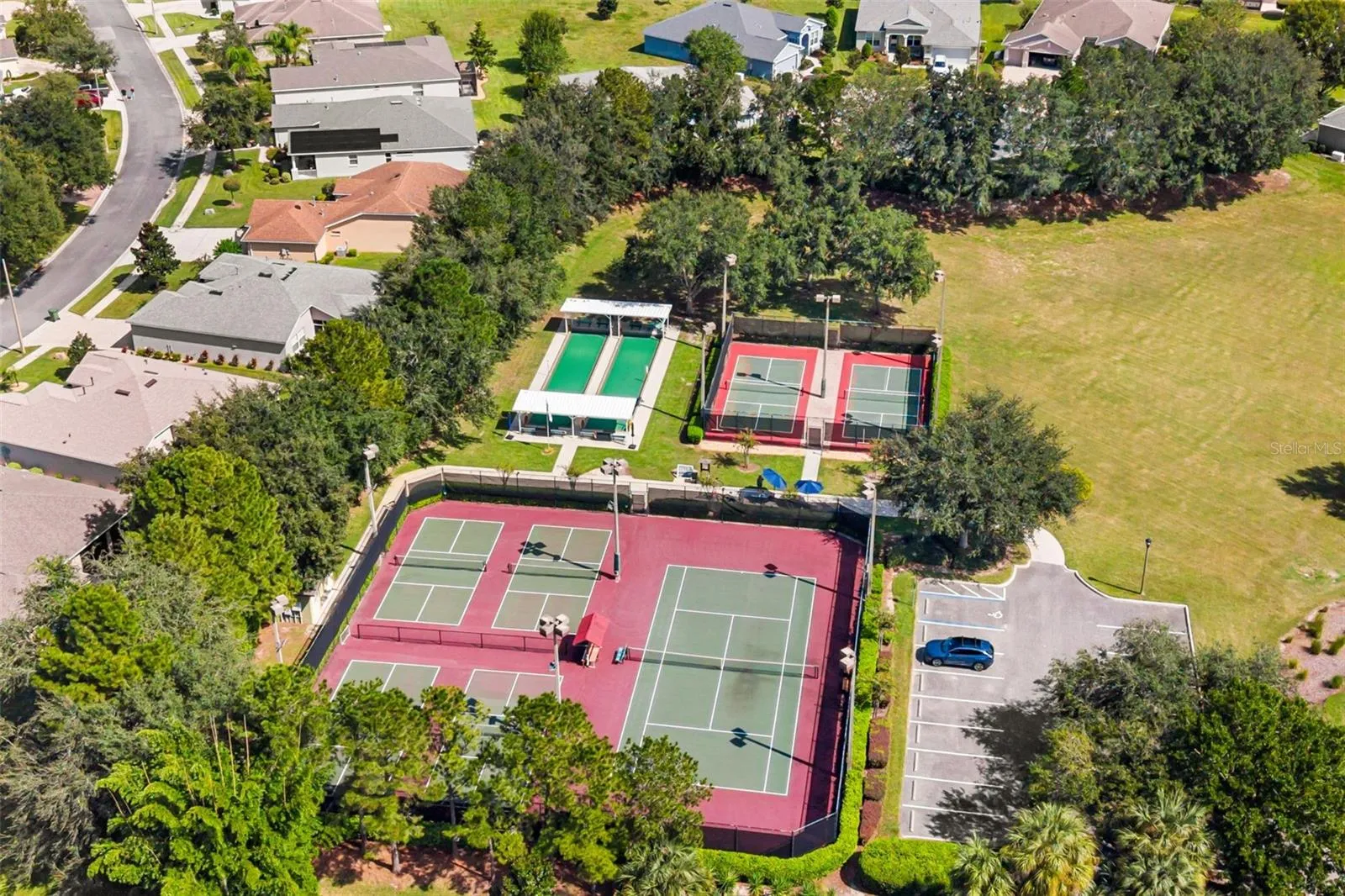 Arlington Ridge Tennis and Pickleball Courts