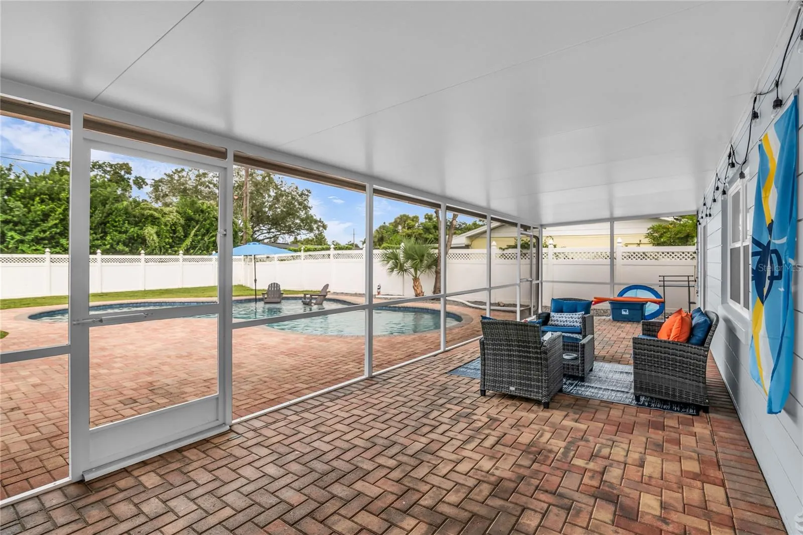Newer screened lanai