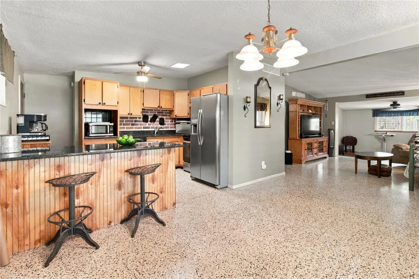 Kitchen/Livingroom