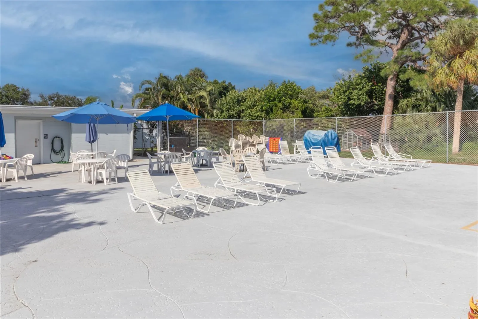 Bayshore Gardens Park Pool