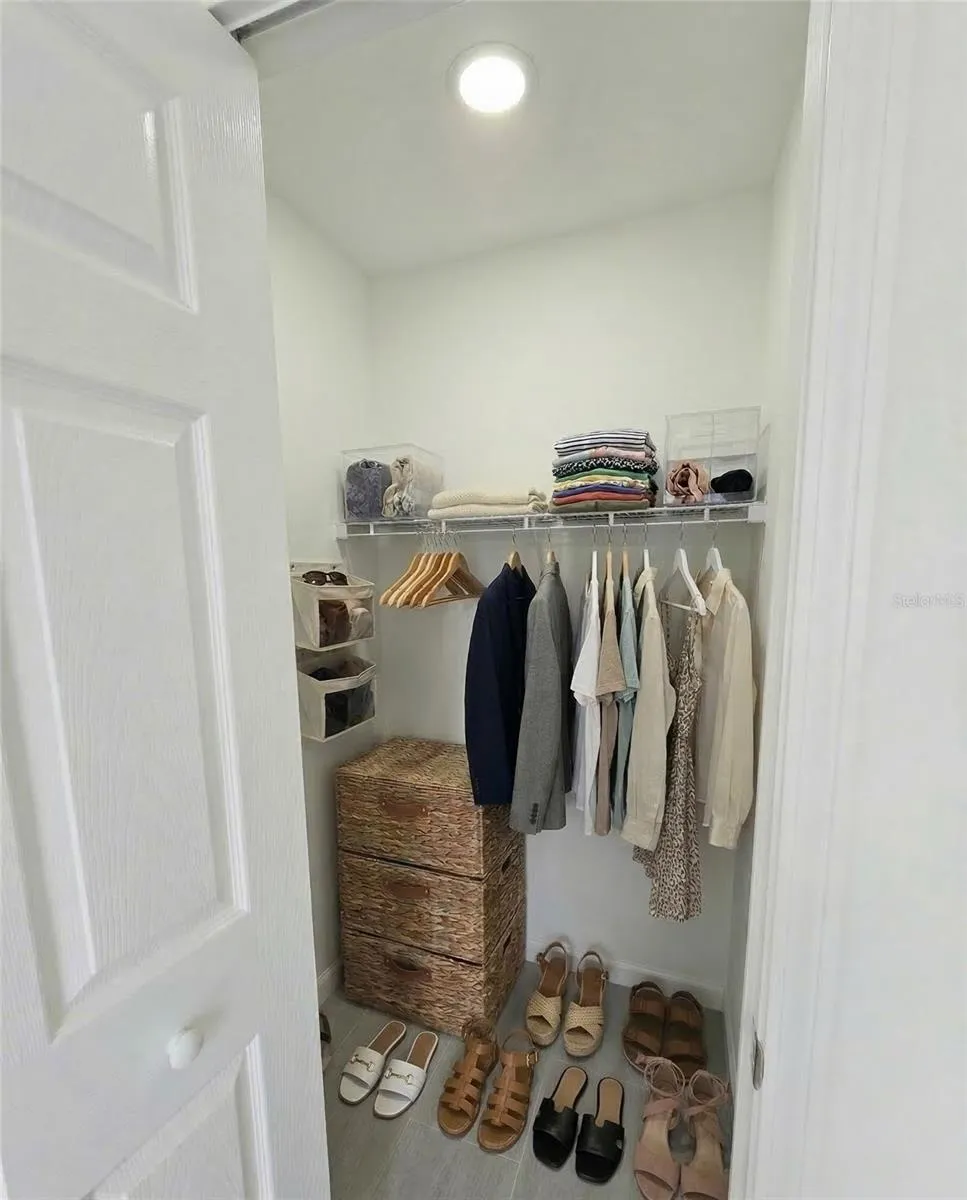 Walk-in closet