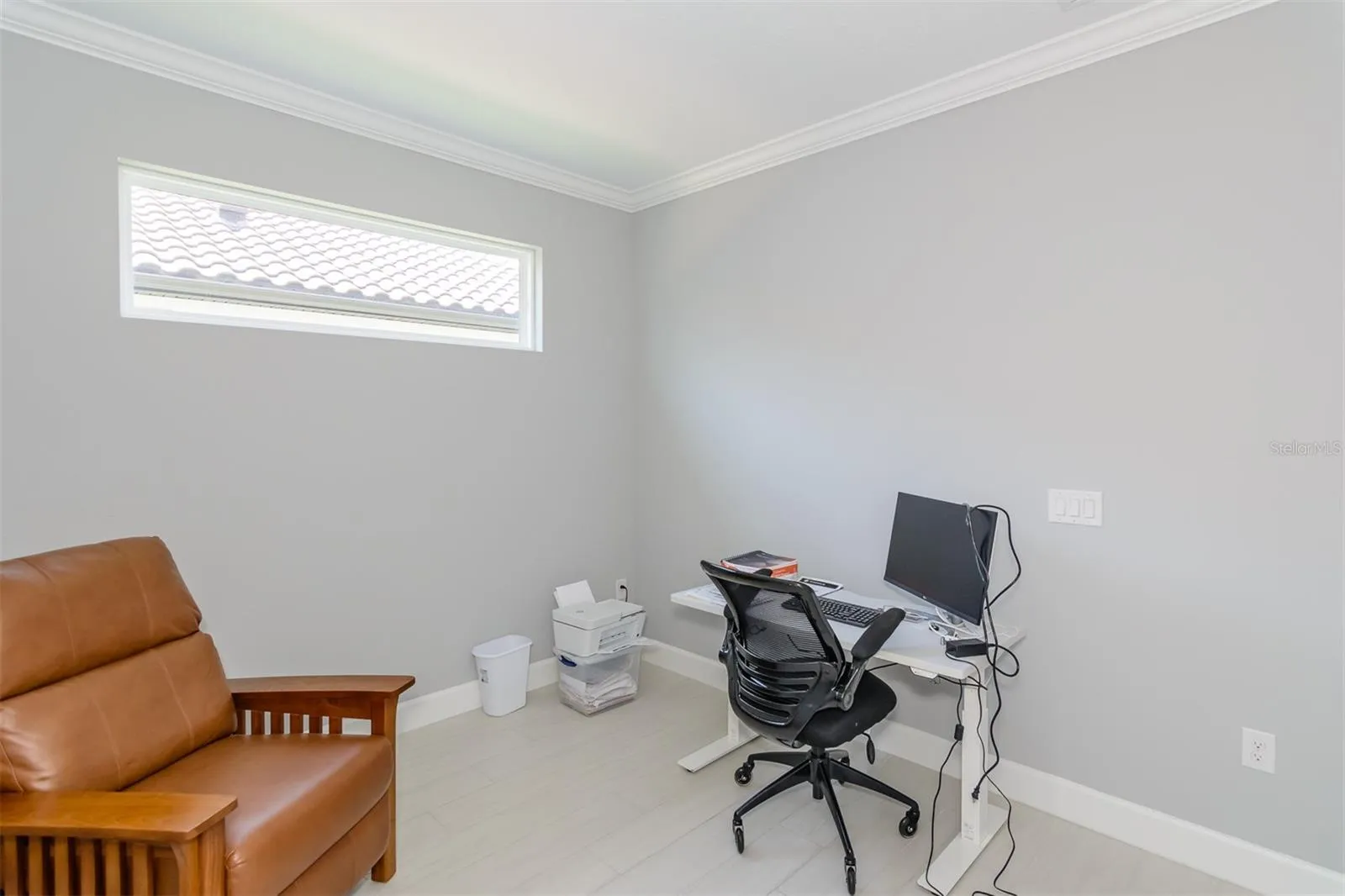Study/den/office