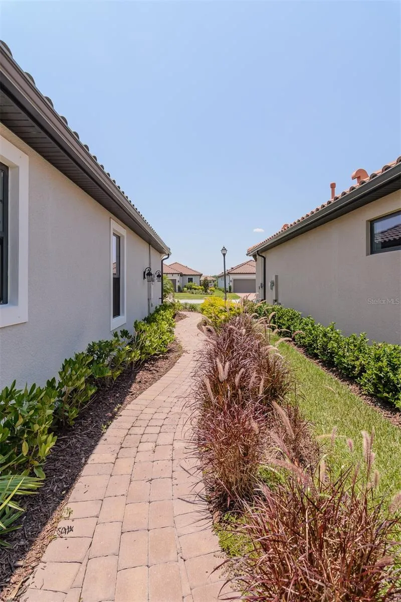 side yard