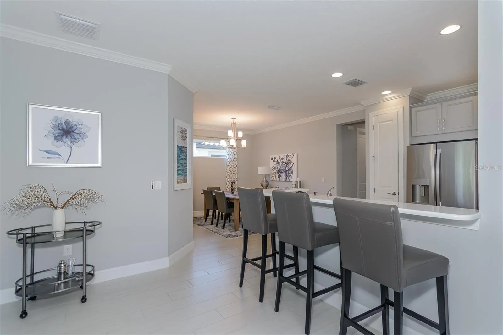 kitchen/dining