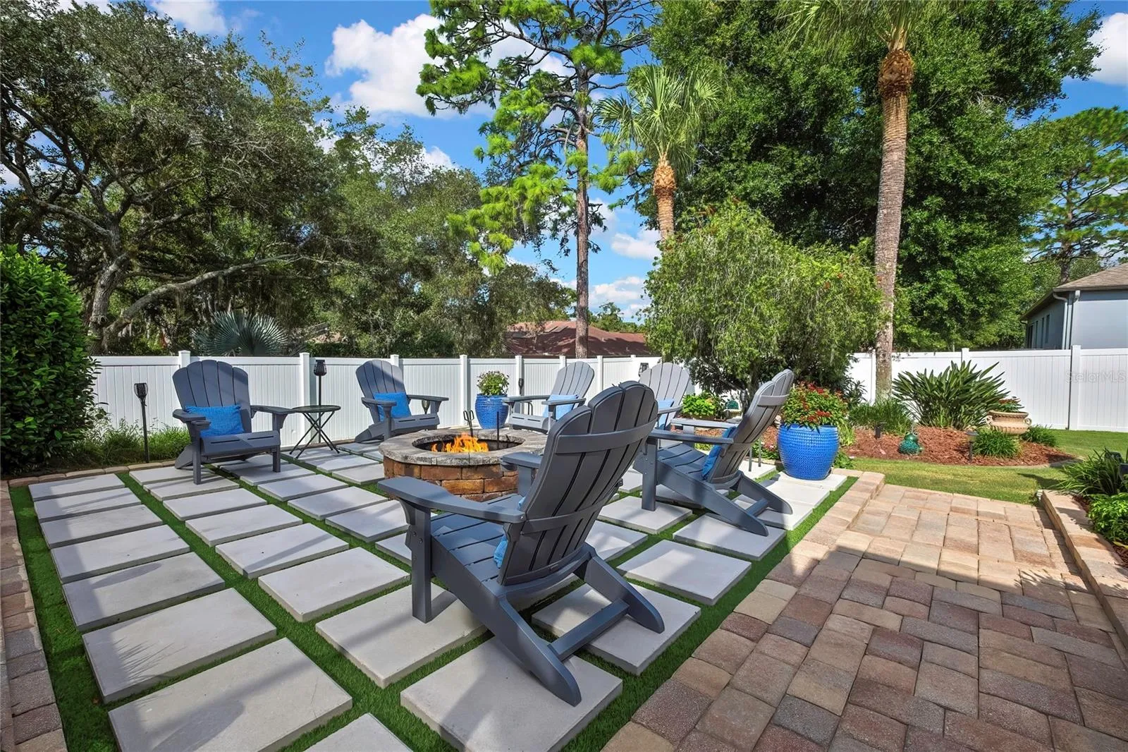 Beautiful design firepit seating area