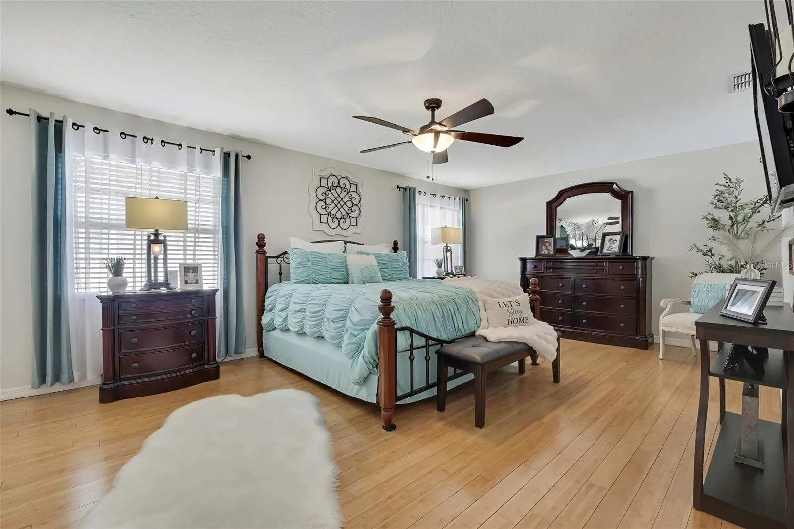 Plenty of room, oversized 2nd bedroom