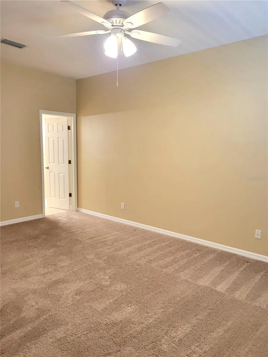 Primary Facing En Suite