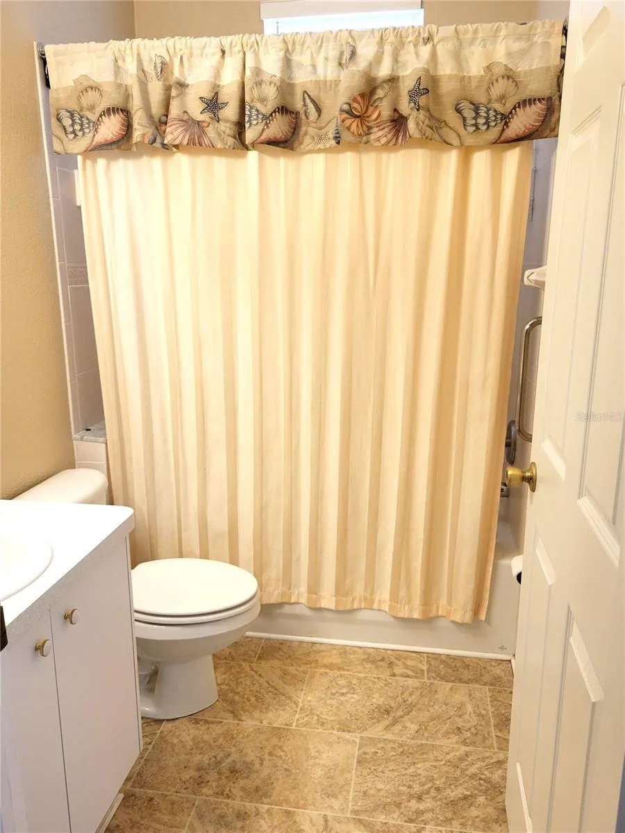 2nd Bathroom
