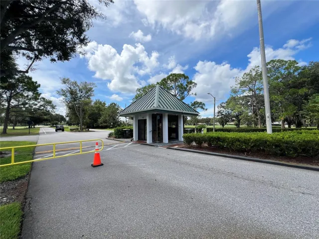 Cypresswood Community Entrance