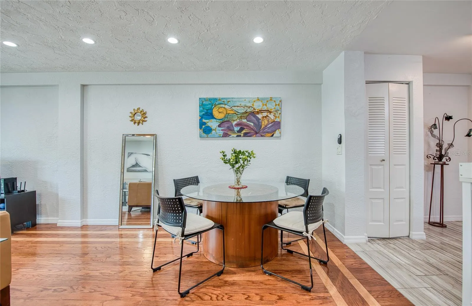 spacious dining area
