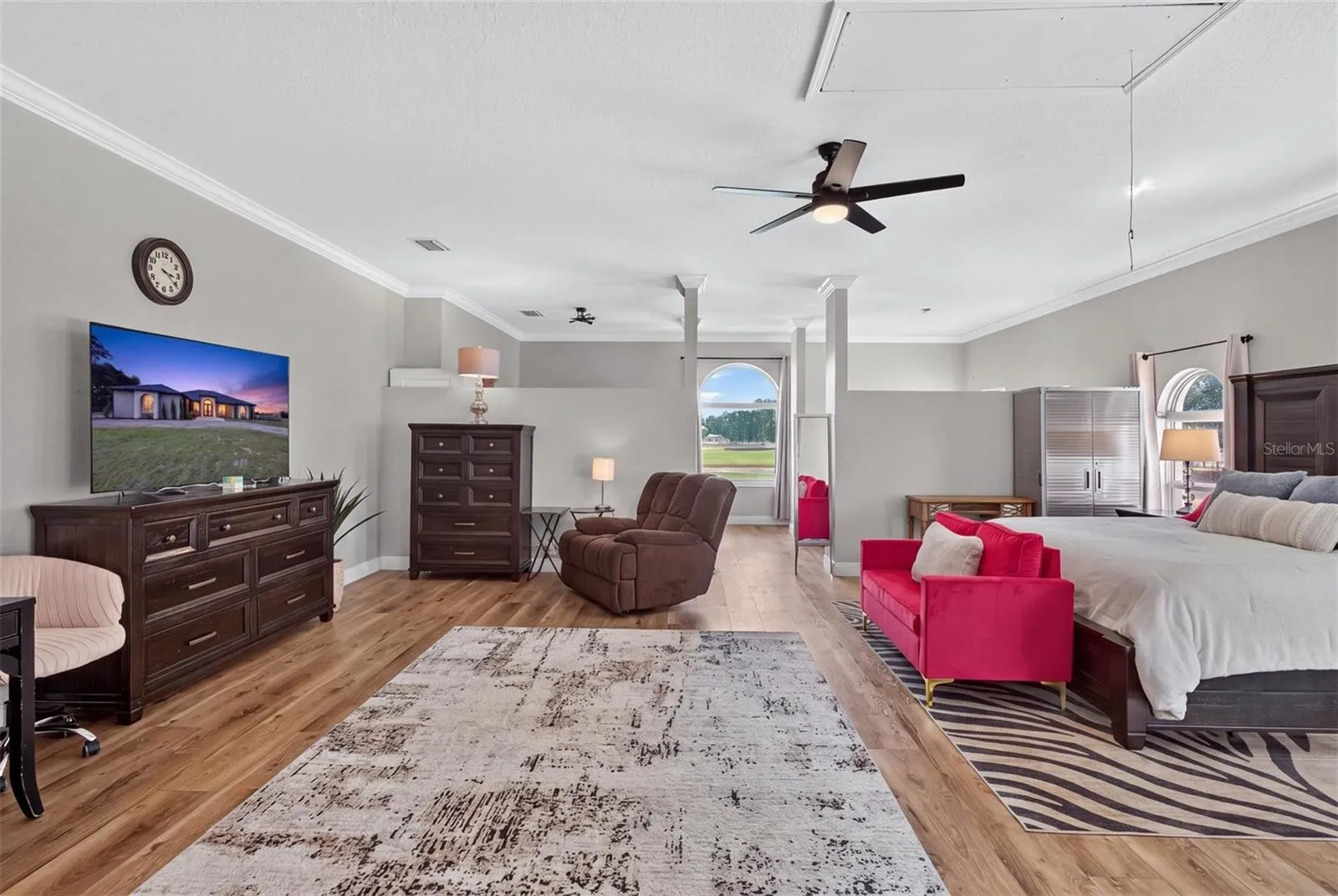 Bonus/Media/Playroom