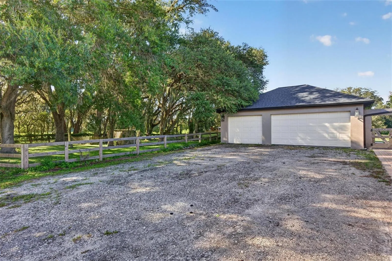 Detached 3 car garage